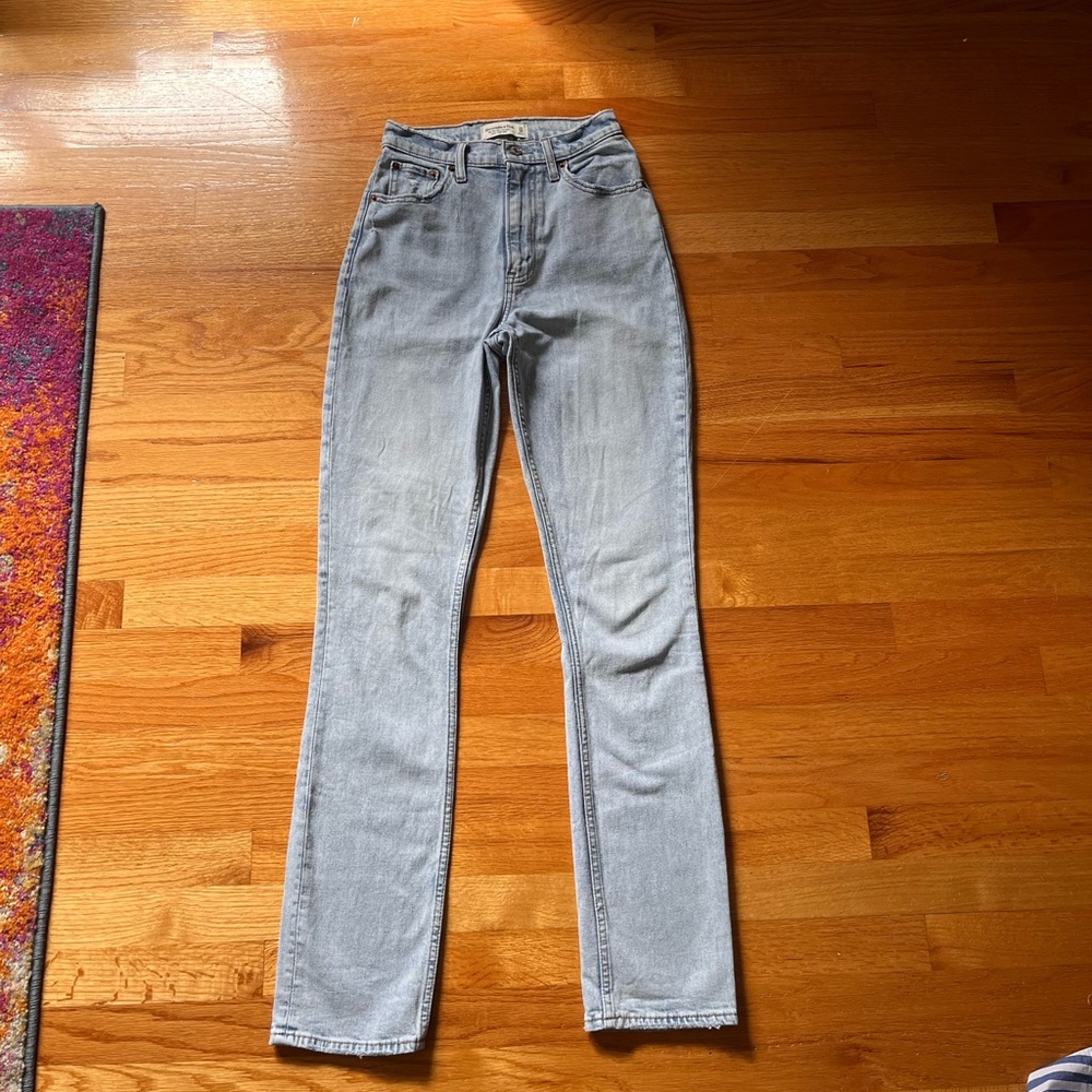 Abercrombie 90s Slim Straight Ultra High Rise Jeans Size 00/24 LONG